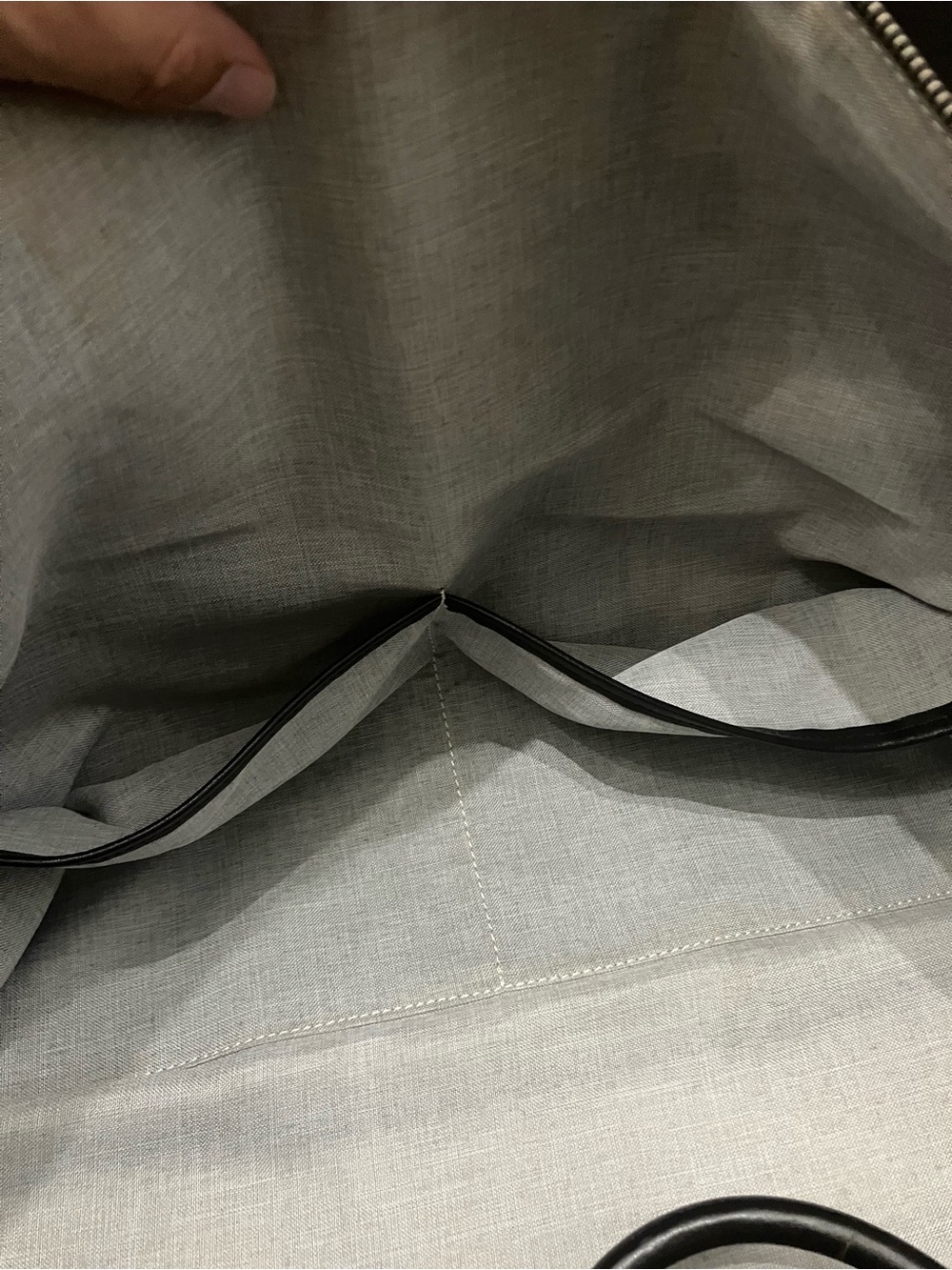 Suitsupply dark brown leather duffel bag - Picture 10 of 10